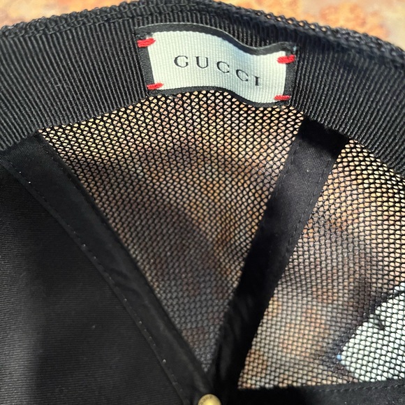 Authentic white and gold leather Gucci hat - Picture 3 of 4